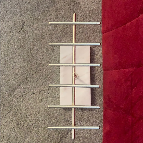 Metal Jewelry Rack - Picture 2 of 3